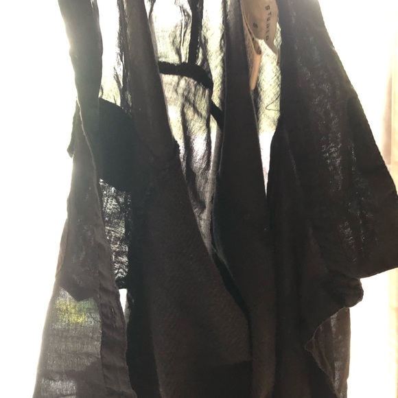 Comfortable black collared shirt - Picture 2 of 6